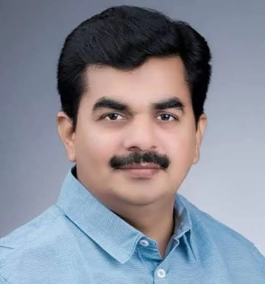 मराठवाड्यात मंत्रिमंडळाची बैठक घेऊन दुष्काळावर तातडीने ठोस निर्णय घ्या - खा.रवींद्र चव्हाण